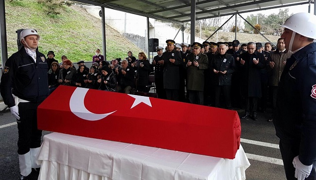 SAMSUN'DA BİR AY ÖNCE KALP KRİZİ GEÇİREREK HASTANEDE TEDAVİ ALTINA ALINAN DAHA SONRASINDA HAYATINI KAYBEDEN POLİS MEMURU ENDER GÜNDOĞDU (46) TÖREN DÜZENLENDİ. (ERDİ DEMÜR/SAMSUN-İHA)