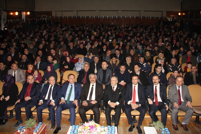 TOKİ TARAFINDAN ÇORUM'A YAPTIRILAN 140 KONUTUN HAK SAHİPLERİ KURA İLE BELİRLENDİ (M. MUTTALİP YALÇIN/ÇORUM-İHA)