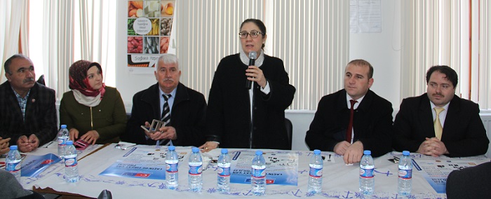 AK PARTİ ÇORUM MİLLETVEKİLİ İLKSEN CERİTOĞLU KURT, KADINLARIN HER ZAMAN YANINDA OLDUKLARINI SÖYLEDİ (M. MUTTALİP YALÇIN/ÇORUM-İHA)