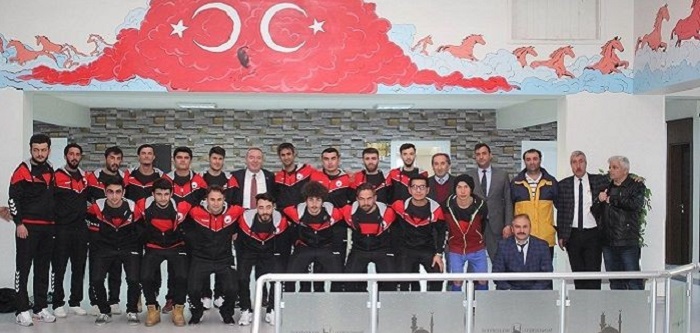 BELEDİYESPOR BAŞKAN ŞAHİNER'İ ZİYARET ETTİ (SERKAN ŞANSEVER/ÇORUM-İHA)