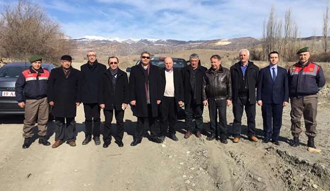 KAYMAKAM YOL SORUNUNA EL ATTI