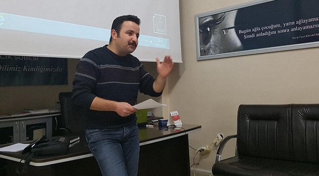 İKİ DURAK ARASIDIR HAYAT