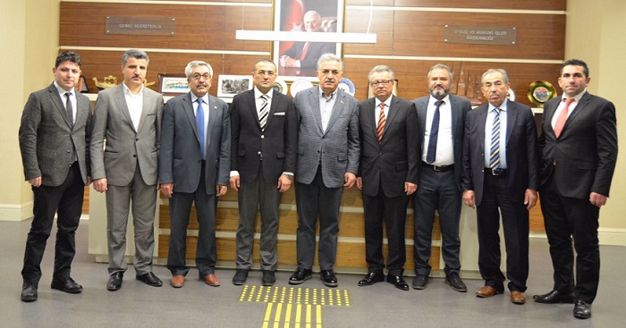İŞ ADAMLARINDAN ORTAK KARAR