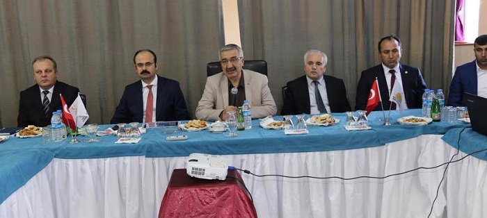 VALİ ORTAKÖY’ÜN SORUNLARINI DİNLEDİ