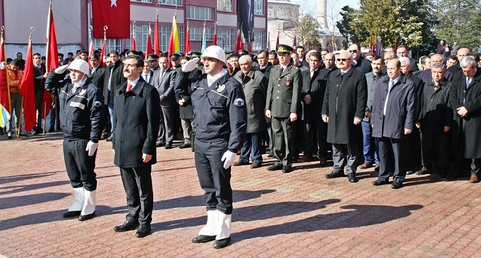ATATÜRK ANITI'NA ÇELENK SUNULDU (SERKAN ŞANSEVER/ÇORUM-İHA)
