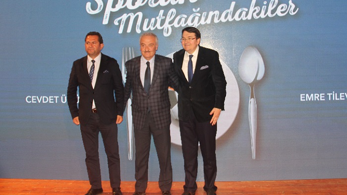 GENÇLİK VE SPOR BAKANLIĞI GENÇLİK SOHBETLERİ KAPSAMINDA SPORUN MUTFAĞINDAKİLER GENÇLERLE BULUŞTU. (M. MUTTALİP YALÇIN/ÇORUM-İHA)