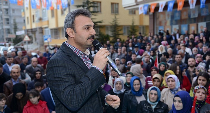 BELEDİYE BAŞKANI MUZAFFER KÜLCÜ DE, BİRİLERİNİN TÜRKİYE’Yİ SONSUZA KADAR HEP PAŞALARIN CUMHURBAŞKANI OLDUĞU, 10 YILDA BİR DÜDÜĞÜ ÇALIP MİLLETİN TEPESİNE OTURACAĞI BİR ÜLKE ZANNETTİKLERİNİ SÖYLEDİ (İHA/ÇORUM-İHA)