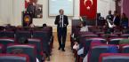 REKTÖR ÖĞRENCİLERLE BULUŞTU