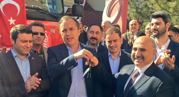 BAŞKAN ÜNLÜ ANAHTARI ALDI