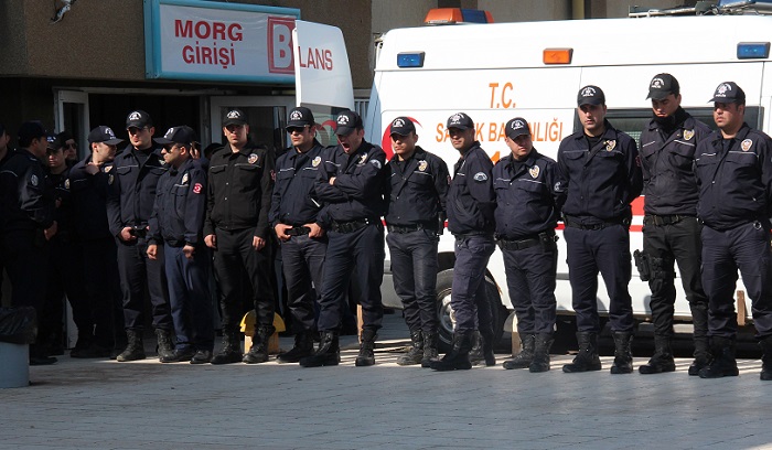 TUNCELİ’DE DÜŞEN HELİKOPTERDE ŞEHİT OLAN 7'Sİ POLİS, 1'İ HAKİM, 1'İ ASTSUBAY VE 3 MÜRETTEBATIN NAAŞI ELAZIĞ'A GETİRİLDİ. (HALİL İBRAHİM VARLI - KAMİL CANKILIÇ/ELAZIĞ-İHA)