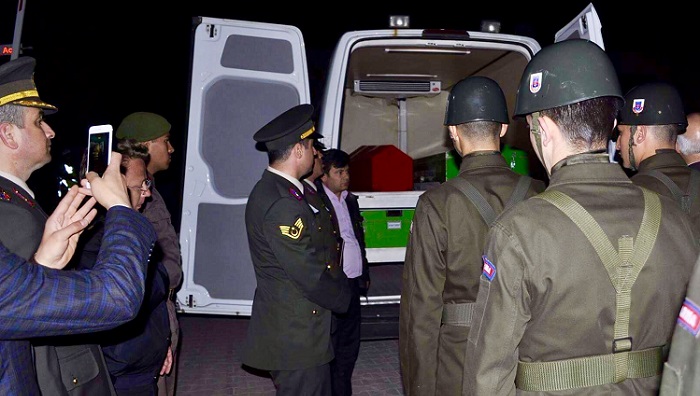 TUNCELİ'NİN PÜLÜMÜR İLÇESİNDE POLİS HELİKOPTERİNİN DÜŞMESİ SONUCU ŞEHİT OLAN JANDARMA ASTSUBAY KIDEMLİ ÇAVUŞ YAVUZ SELİM KARAMAN, ELAZIĞ'DA DÜZENLENEN TÖRENİN ARDINDAN HAVAYOLUYLA MERZİFON'A, BURADAN DA KARAYOLUYLA ÇORUM'UN SUNGURLU İLÇESİNE GETİRİLDİ. (SERKAN ŞANSEVER/ÇORUM-İHA)