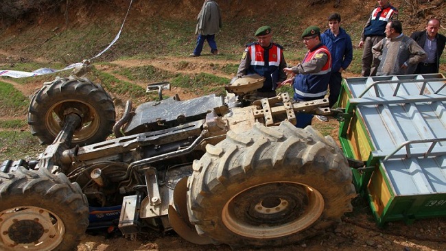 KAZADA İKİ KİŞİ AĞIR YARALANDI