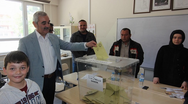 BAŞKANIN KÖYÜNDE SÜRPRİZ SONUÇ