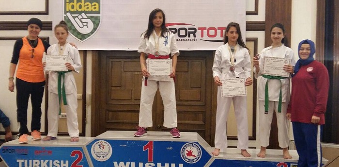ÇORUMLU SPORCULARDAN MÜTHİŞ BAŞARI