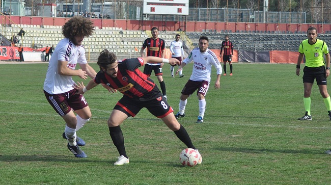 BELEDİYESPOR PLAY-OFF’A GÖZ KIRPTI