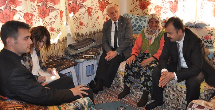 ŞEHİT AİLELERİNE SAĞLIK ZİYARETİ