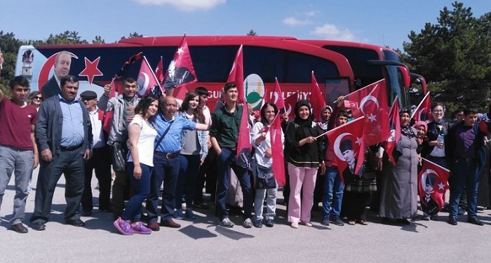 BAŞKAN ŞAHİNER'E TEŞEKKÜR ETTİLER (SERKAN ŞANSEVER/ÇORUM-İHA)