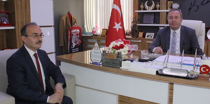 ŞEHİT BABASI ŞAHİNER’E TEŞEKKÜR ETTİ