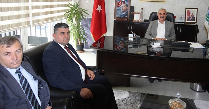 ÇORDEF’TEN BAŞKAN KARATAŞ’A ZİYARET