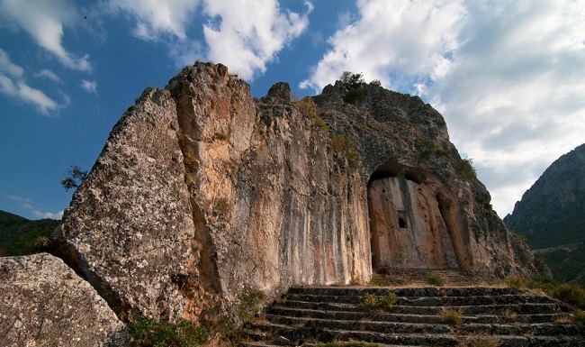 kapılıkaya anıtsal mezar laçin çorum (3)