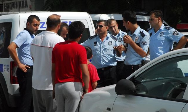 BELEDİYE EKİBİ SALDIRIYA UĞRADI