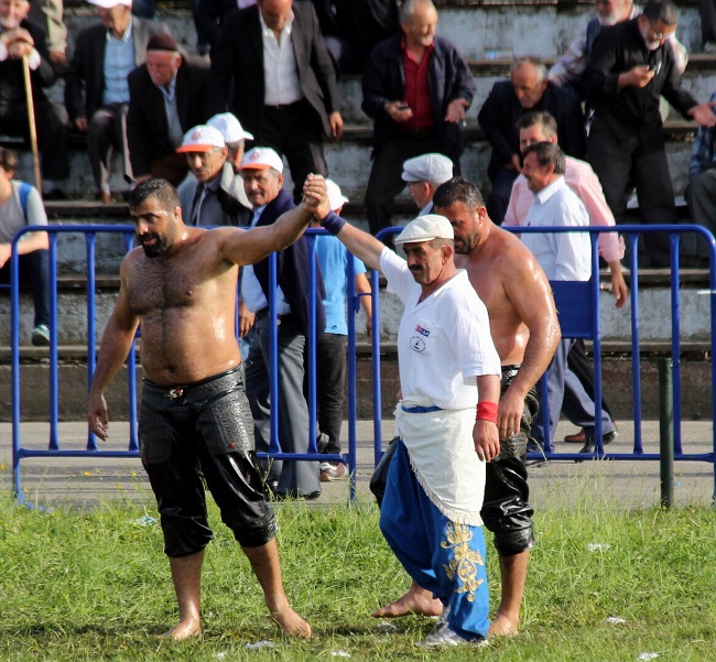 SAMSUN DİN GÖREVLİLERİ DERNEĞİ TARAFINDAN 21.’Sİ DÜZENLENEN YAĞLI GÜREŞLERDE ÜNAL KARAMAN BAŞPEHLİVAN OLDU. (ERDİ DEMÜR/SAMSUN-İHA)
