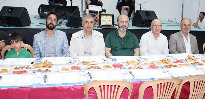 ALKA İNŞAAT ÇADIRDA İFTAR VERDİ