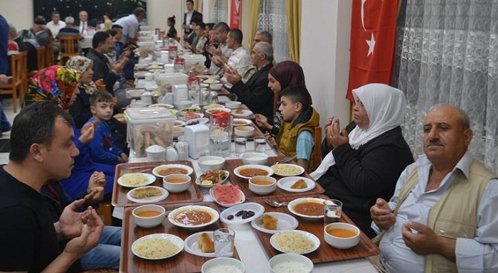 ŞEHİT AİLELERİ VE GAZİLER ONURUNA İFTAR