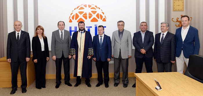 UNVANDA YÜKSELENLER CÜBBE GİYDİ