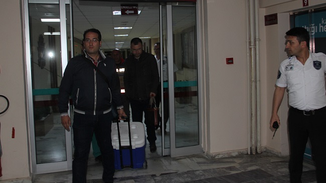 ÇORUM’UN SUNGURLU İLÇESİNDE GEÇİRDİĞİ BEYİN KANAMASI SONUCU BEYİN ÖLÜMÜ GERÇEKLEŞEN DR. ALİ RIZA YILDIZ, ORGANLARIYLA 3 KİŞİYE UMUT OLDU. (M. MUTTALİP YALÇIN/ÇORUM-İHA)