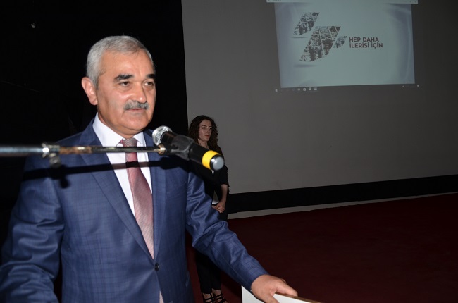 BAŞBAKANLIK TOPLU KONUT İDARESİ TARAFINDAN OSMANCIK İLÇESİNE YAPTIRILAN 198 KONUTUN HAK SAHİPLERİNE TESLİM EDİLİRKEN, ŞENYURT MAHALLESİNE YAPILACAK OLAN 138 KONUT İÇİN KURA ÇEKİLEREK HAK SAHİPLERİ BELİRLENDİ. (M. MUTTALİP YALÇIN/ÇORUM-İHA)