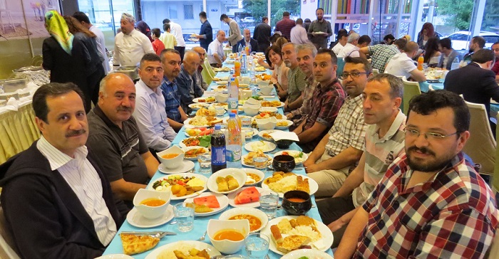 ÇORUM GAZETECİLER CEMİYET BAŞKANI ŞEVKET ERZEN, TÜM BASIN ÇALIŞANLARININ RAMAZAN-I ŞERİFLERİ’Nİ TEBRİK ETTİ (BÜLENT ÖZKALELİ/ÇORUM-İHA)