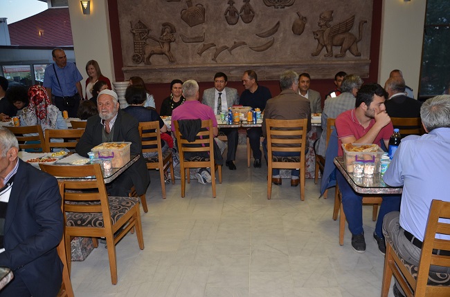 ÇORUM’UN OSMANCIK İLÇESİNDE ŞEHİT AİLELERİ VE GAZİLER İFTARDA BİR ARAYA GELDİ (İSMAİL KABAKDERE/ÇORUM-İHA)