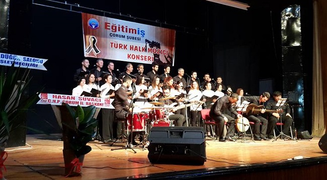 THM KONSERİ AYAKTA ALKIŞLANDI