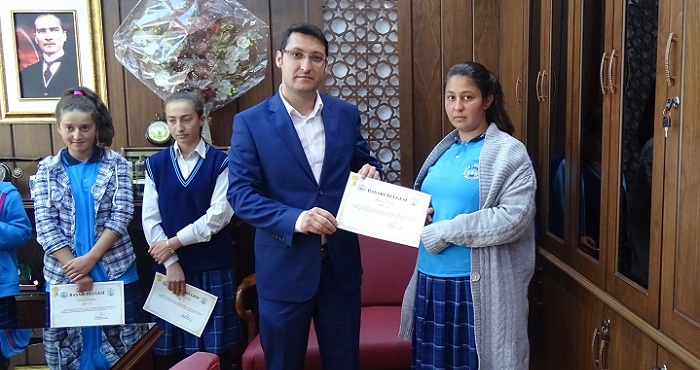 KÖY OKULUNDAN GÜZEL BAŞARI