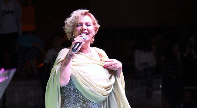 MÜŞERREF AKAY’DAN HARİKA KONSER