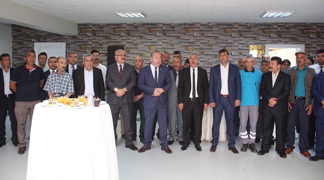 BAŞKAN PERSONELİYLE BAYRAMLAŞTI (SERKAN ŞANSEVER/ÇORUM-İHA)