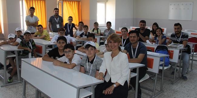 HİTİT ÜNİVERSİTESİ, KAPILARINI ÇOCUKLARA AÇTI. (M. MUTTALİP YALÇIN/ÇORUM-İHA)