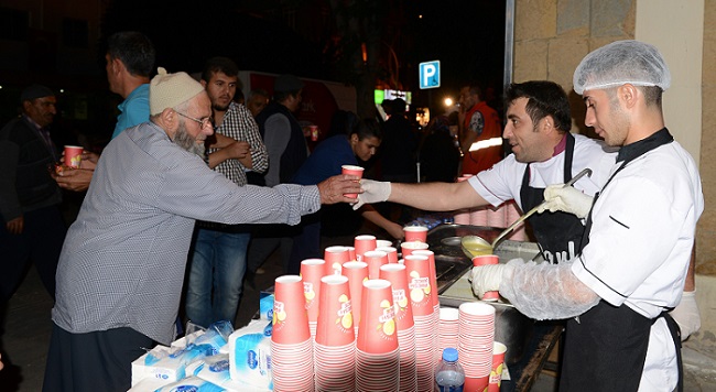 15 TEMMUZ ŞEHİTLERİNİ ANMA, DEMOKRASİ VE MİLLİ BİRLİK GÜNÜ’NÜN YILDÖNÜMÜ ANMA ETKİNLİKLERİ KAPSAMINDA İLAHİYATÇI ÖMER DÖNGELOĞLU, ÇORUM’A GELDİ. (M. MUTTALİP YALÇIN/ÇORUM-İHA)