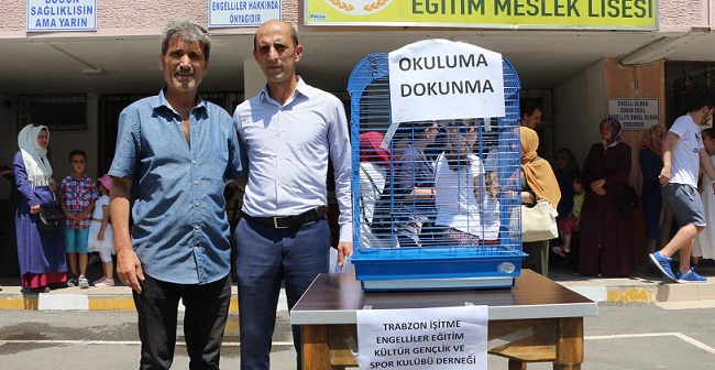 TRABZON İŞİTME ENGELLİLERİ SPOR KULÜBÜ ONURSAL BAŞKANI ÖMER AYAR,OKULUN KAPANMASI DURUMUNDA ÖĞRENCİ VE VELİLERİN BÜYÜK MAĞDURİYET YAŞAYACAĞINI BELİRTTTİ (BEKİR KOCA - GÖKMEN ŞAHİN/TRABZON-İHA)