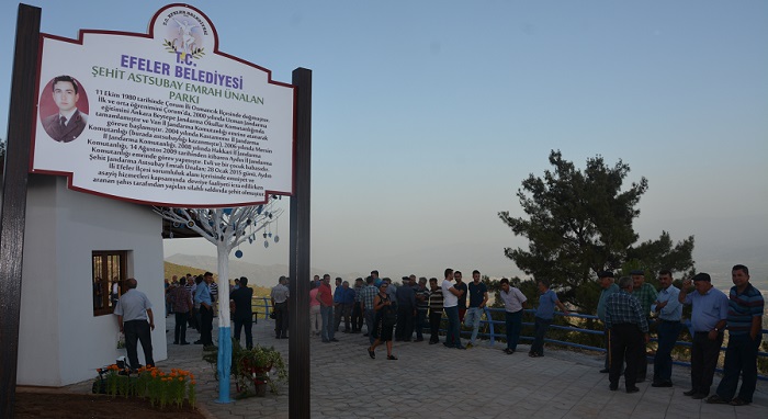 EFELER BELEDİYESİ TARAFINDAN YUKARI KAYACIK MAHALLESİ’NDE YAPILAN ŞEHİT ASTSUBAY EMRAH ÜNALAN PARKI DÜZENLENEN TÖREN İLE HİZMETE AÇILDI. (MURAT UÇKAÇ/AYDIN-İHA)