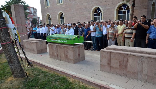 YARGITAY SAVCISI ANNESİNİ KAYBETTİ