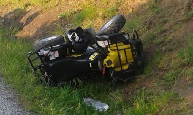 ATV MOTORU İLE DUVARA ÇARPTI