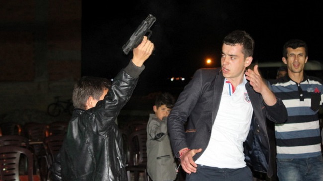 SİLAH ATMA KONUSU GÖRÜŞÜLDÜ