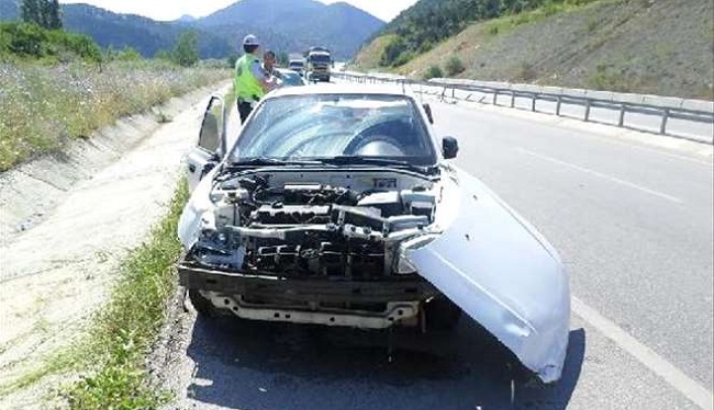 AYNI AİLEDEN 4 KİŞİ YARALANDI