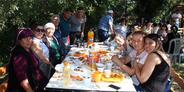 DAYANIŞMA ŞENLİĞİNDE BULUŞTULAR