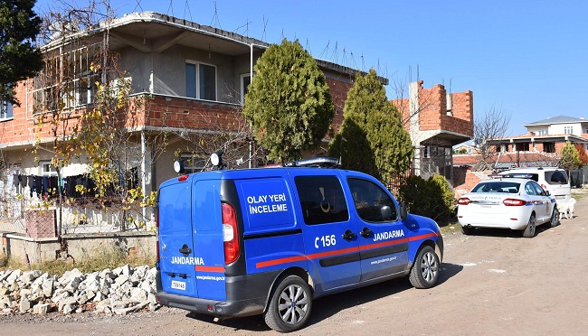 YAŞLI ADAM YEMEK YERKEN ÖLDÜ