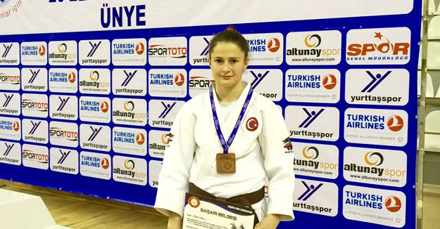 merve taş çorum (1)