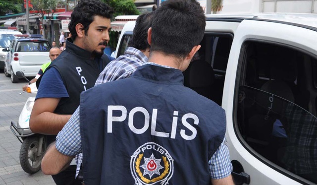 ÇORUM POLİSİ SUÇ ÜSTÜ YAKALADI
