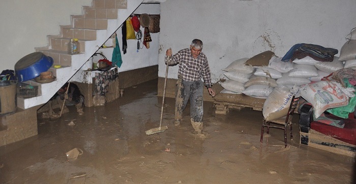 YAĞIŞ SEL BASKINLARINA NEDEN OLDU